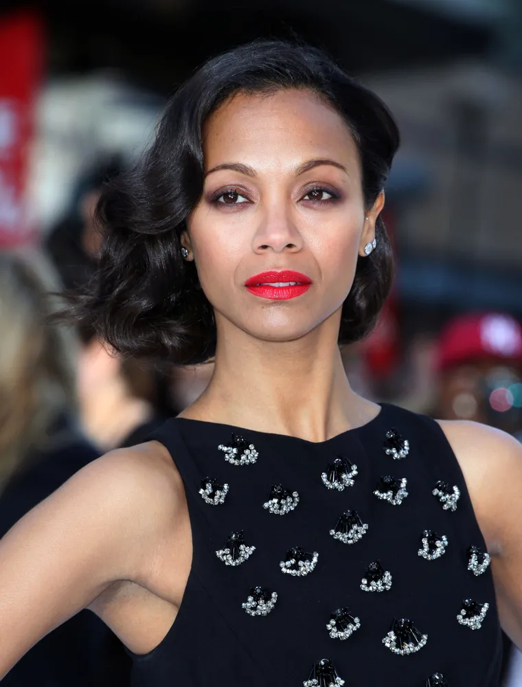 5494656-zoe-saldana.jpg