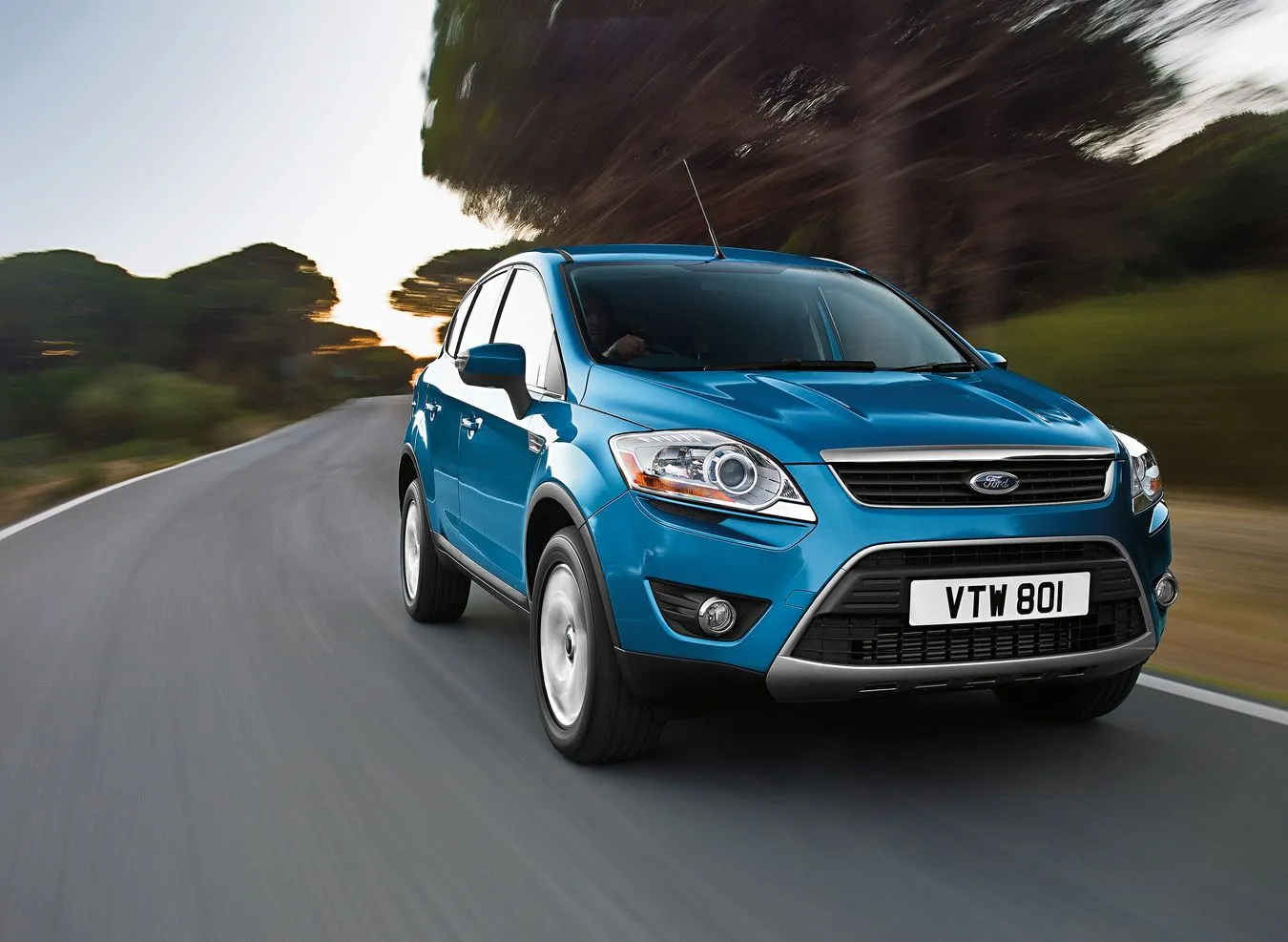 2955914-ford-kuga.jpg