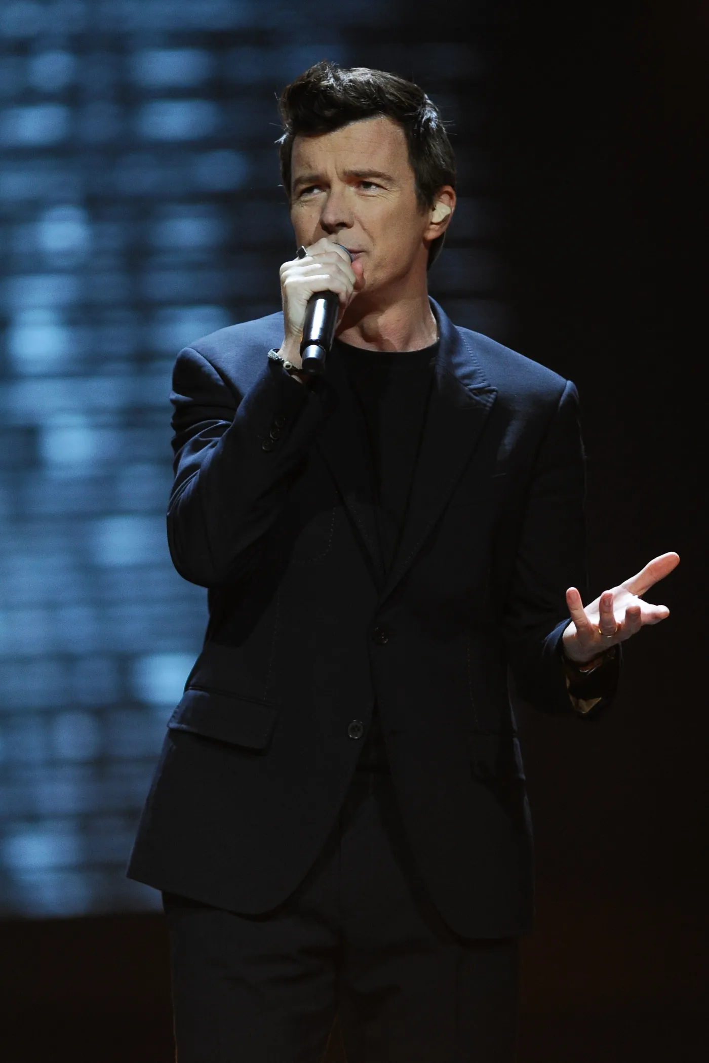 5335292-rick-astley.jpg