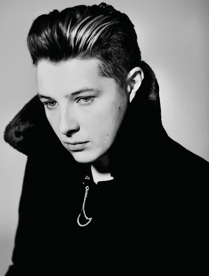 5547831-john-newman.jpg
