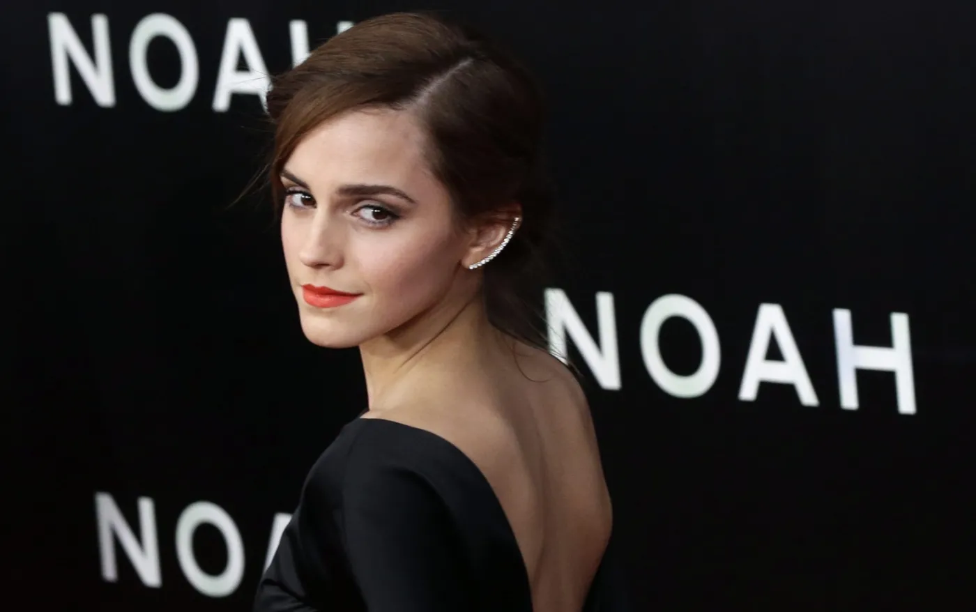 6101336-emma-watson.jpg