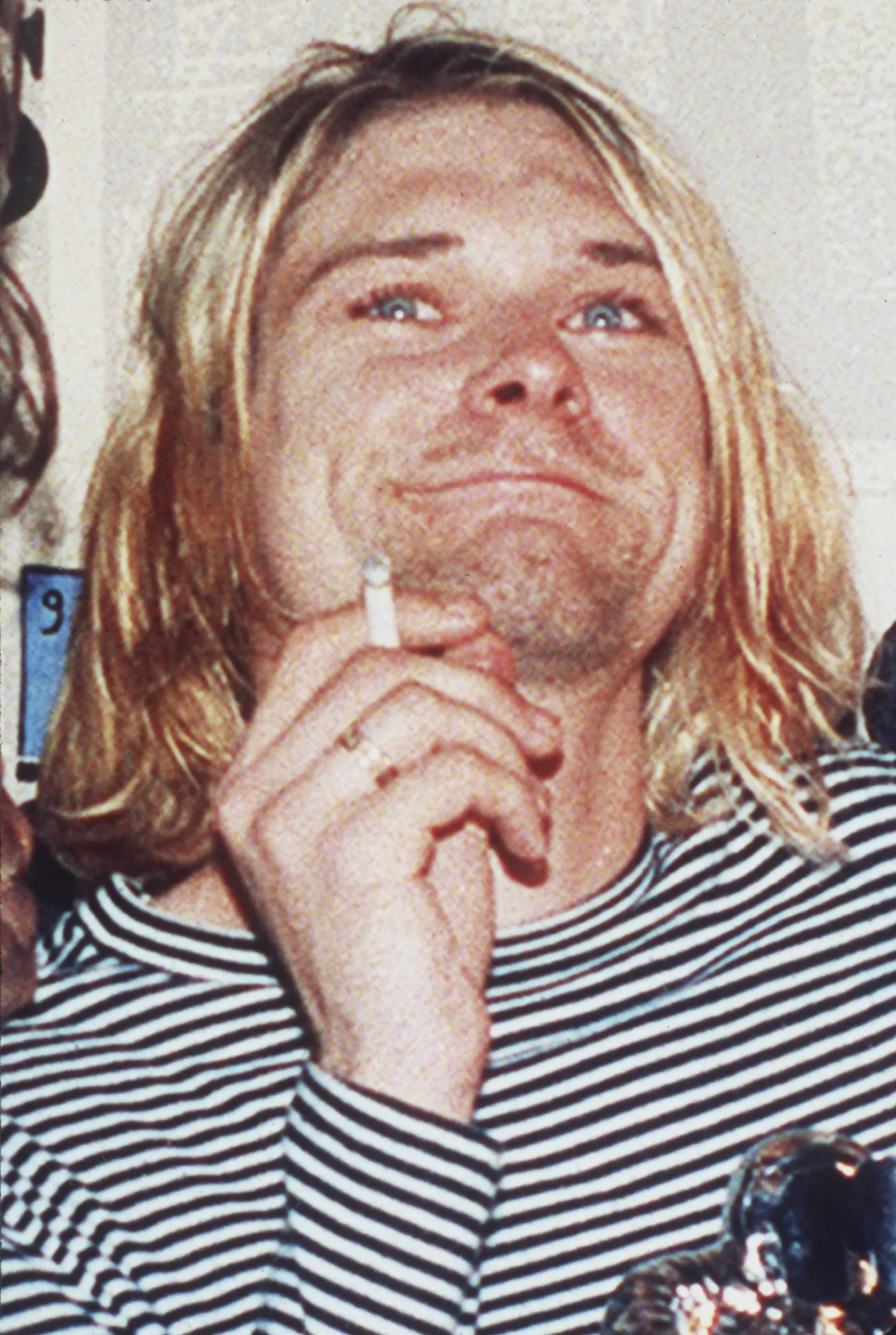 6133851-kurt-cobain.jpg