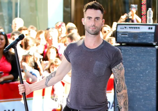 5654028-adam-levine.jpg