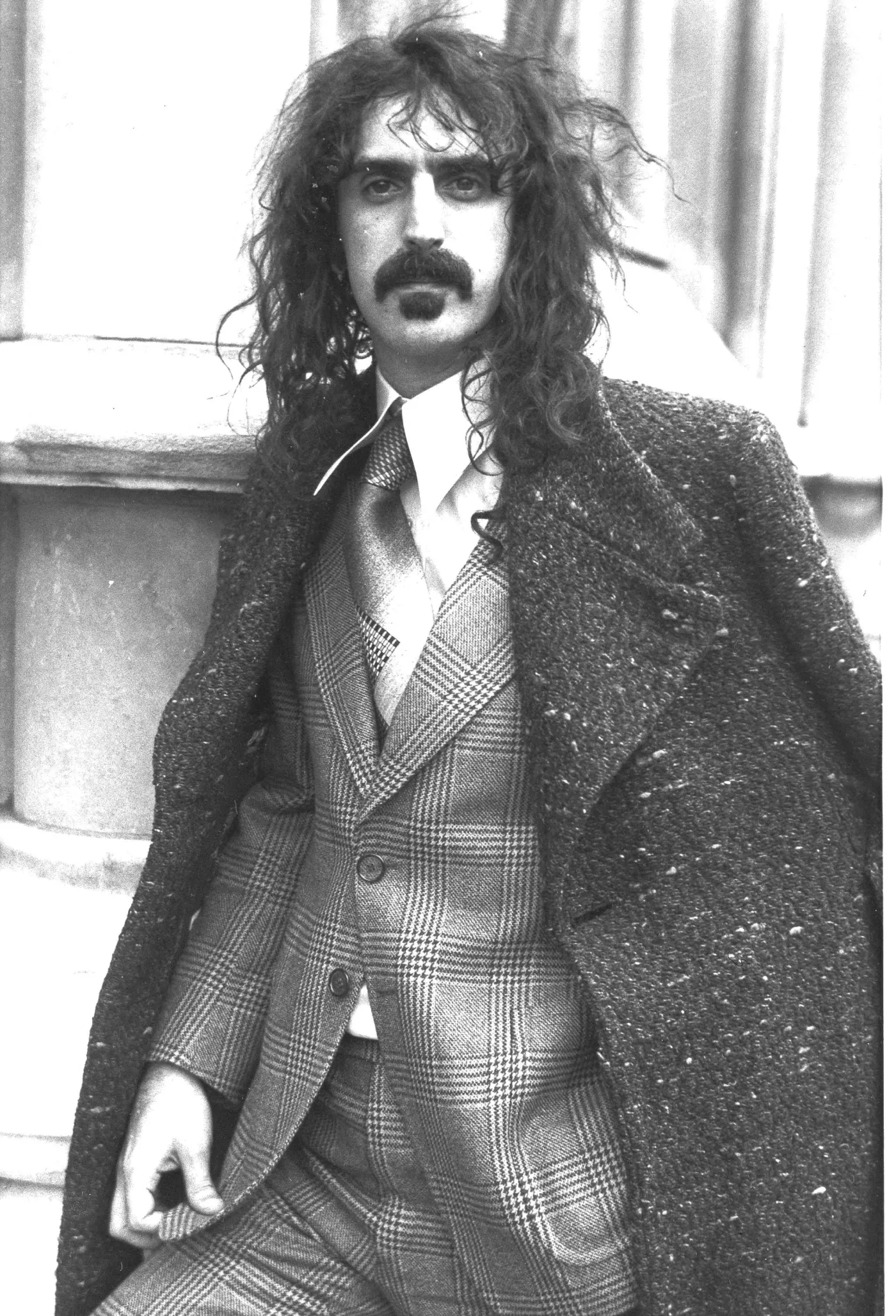 6014972-frank-zappa.jpg