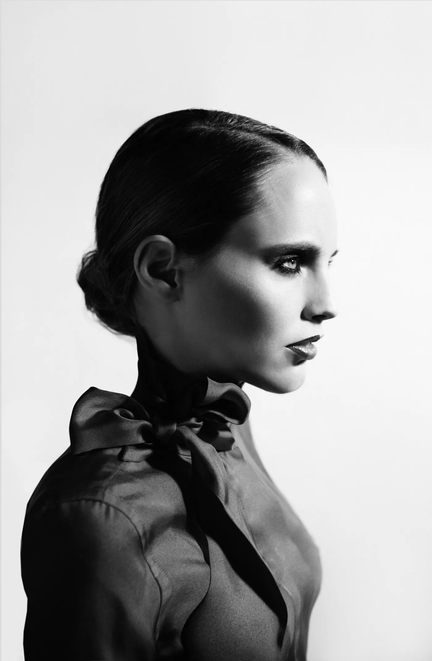 Anna Calvi potrafi hipnotyzować, jak mało kto