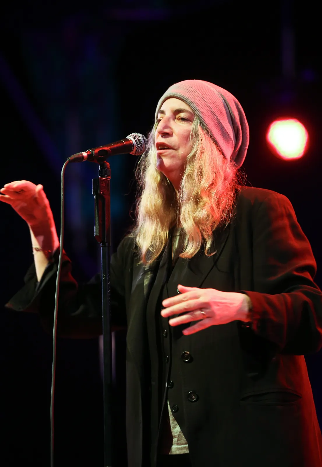 6684397-patti-smith.jpg