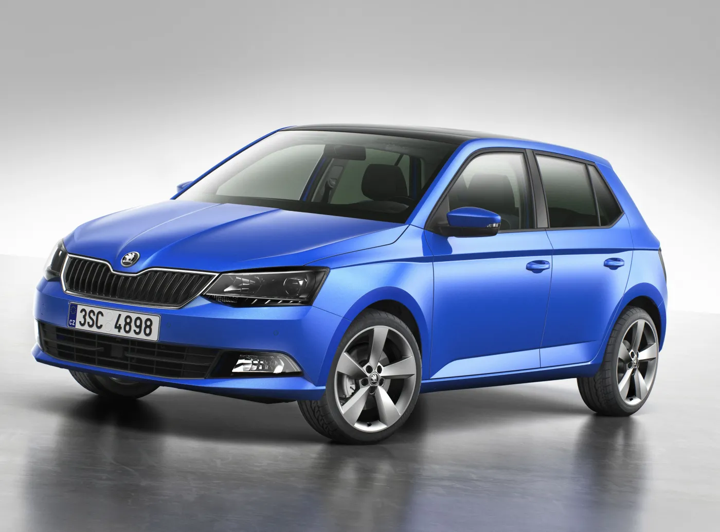 6689113-skoda-fabia.jpg