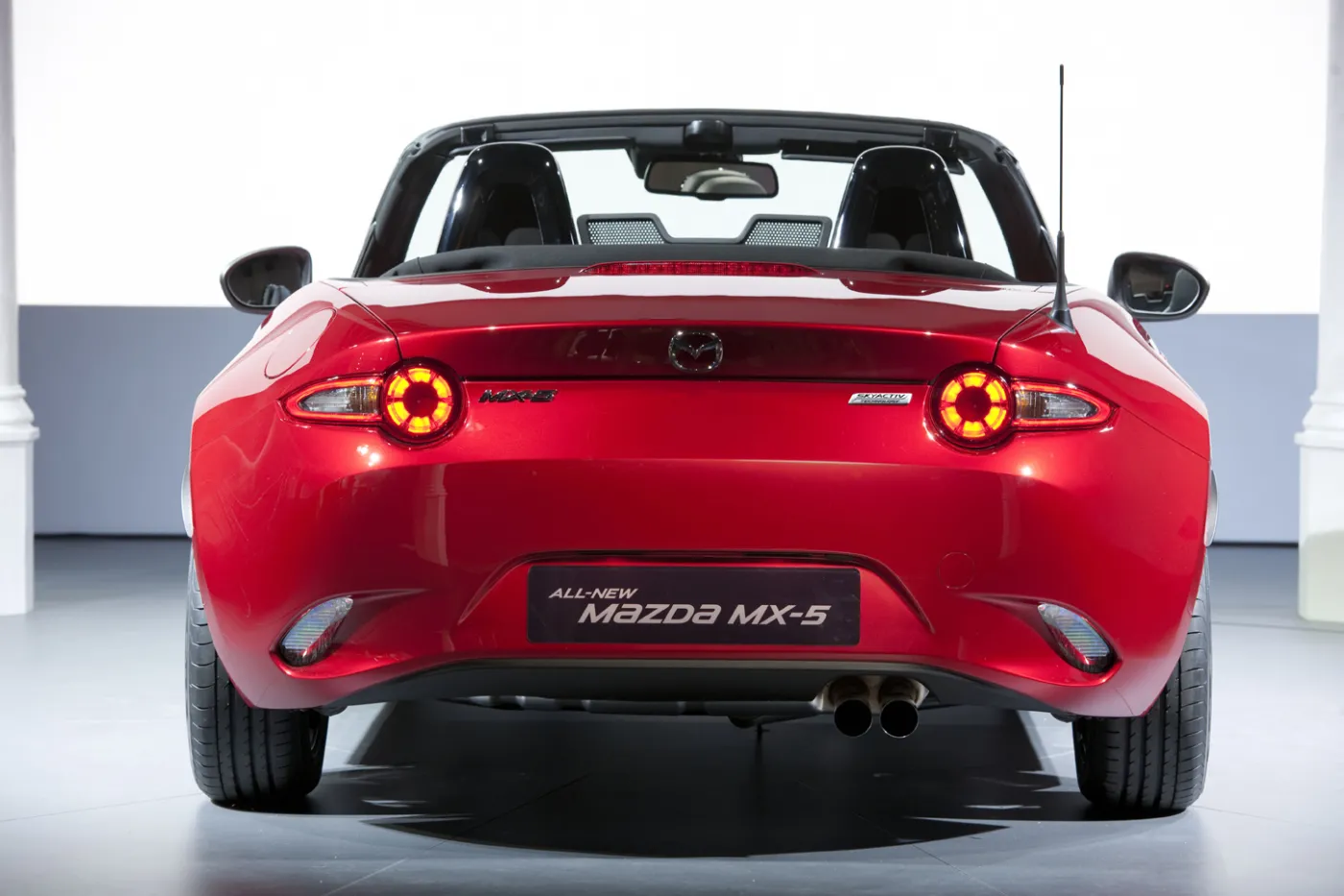 6755559-mazda-mx-5.jpg