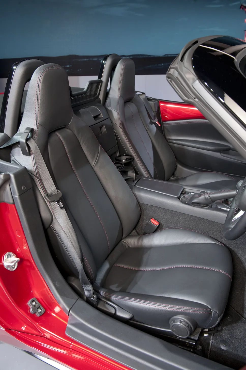 6756154-mazda-mx-5.jpg