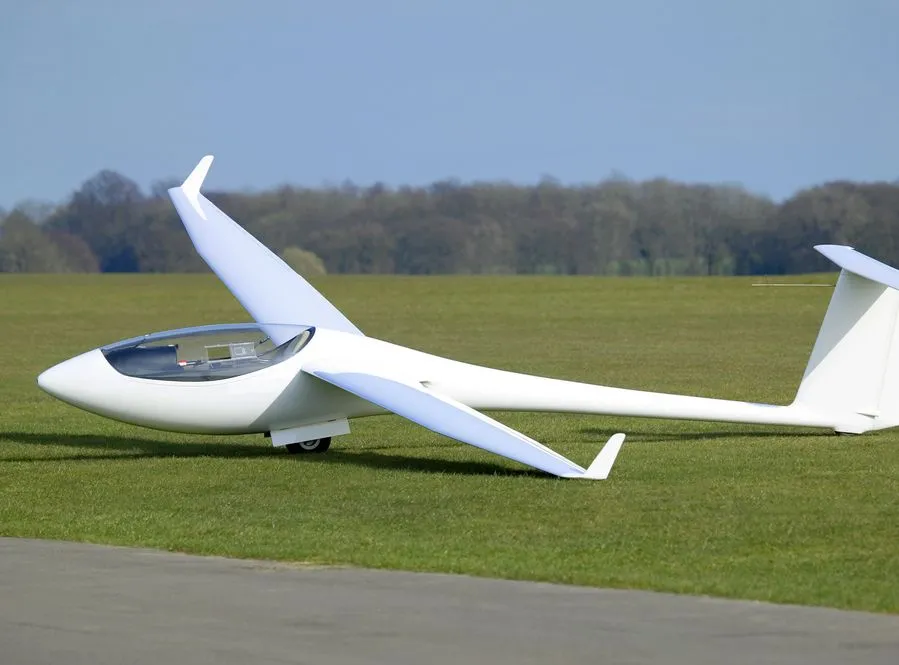 Drugi wypadek na szybowcowych zawodach w Pile. Zginął pilot. WIDEO