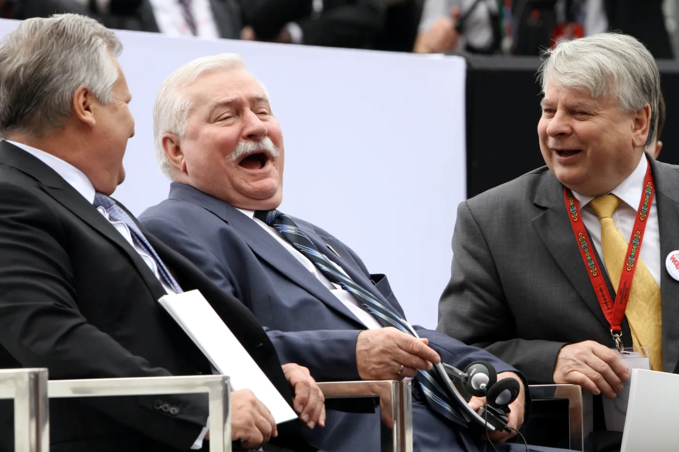 6380802-lech-walesa.jpg