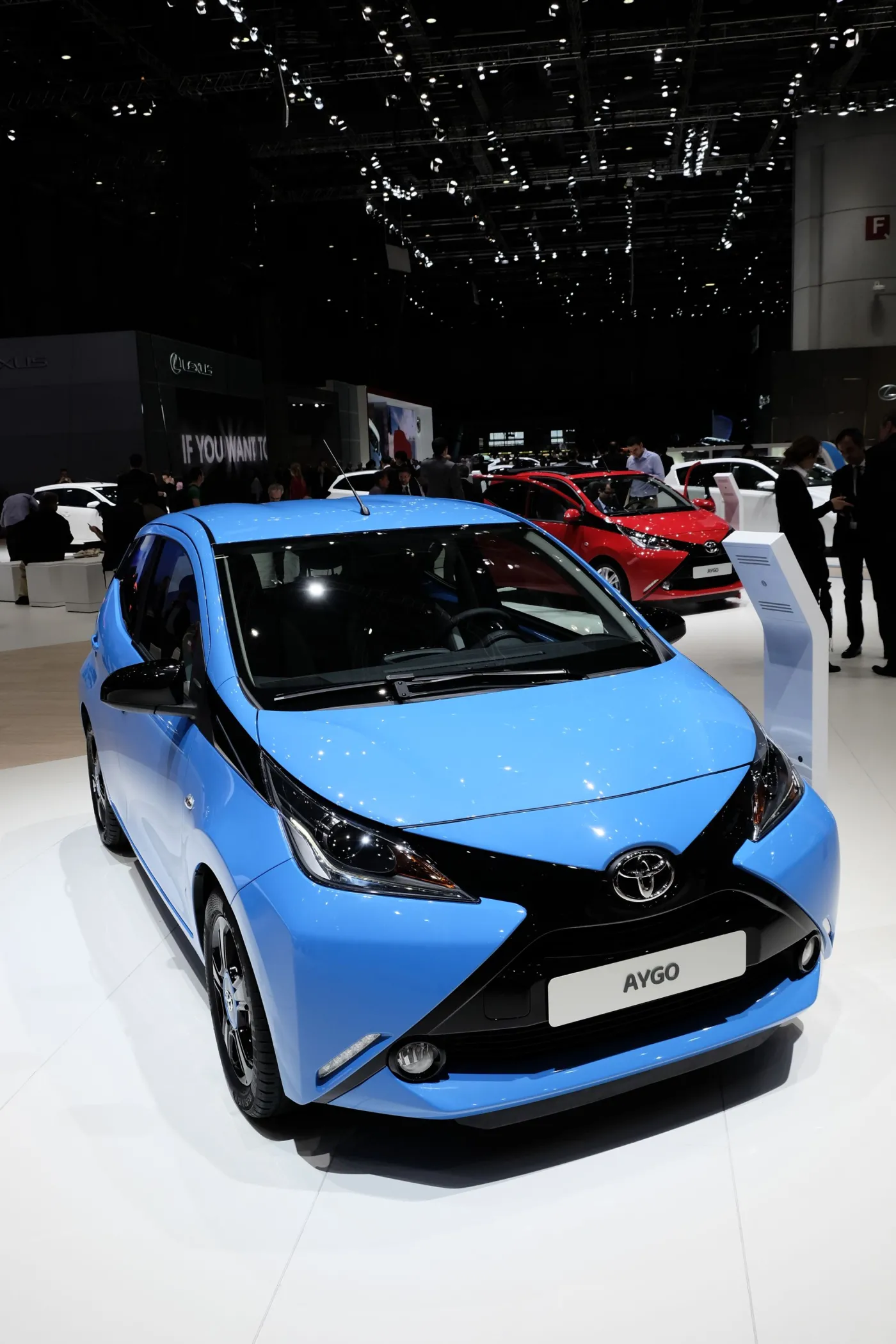 6384950-toyota-aygo.jpg