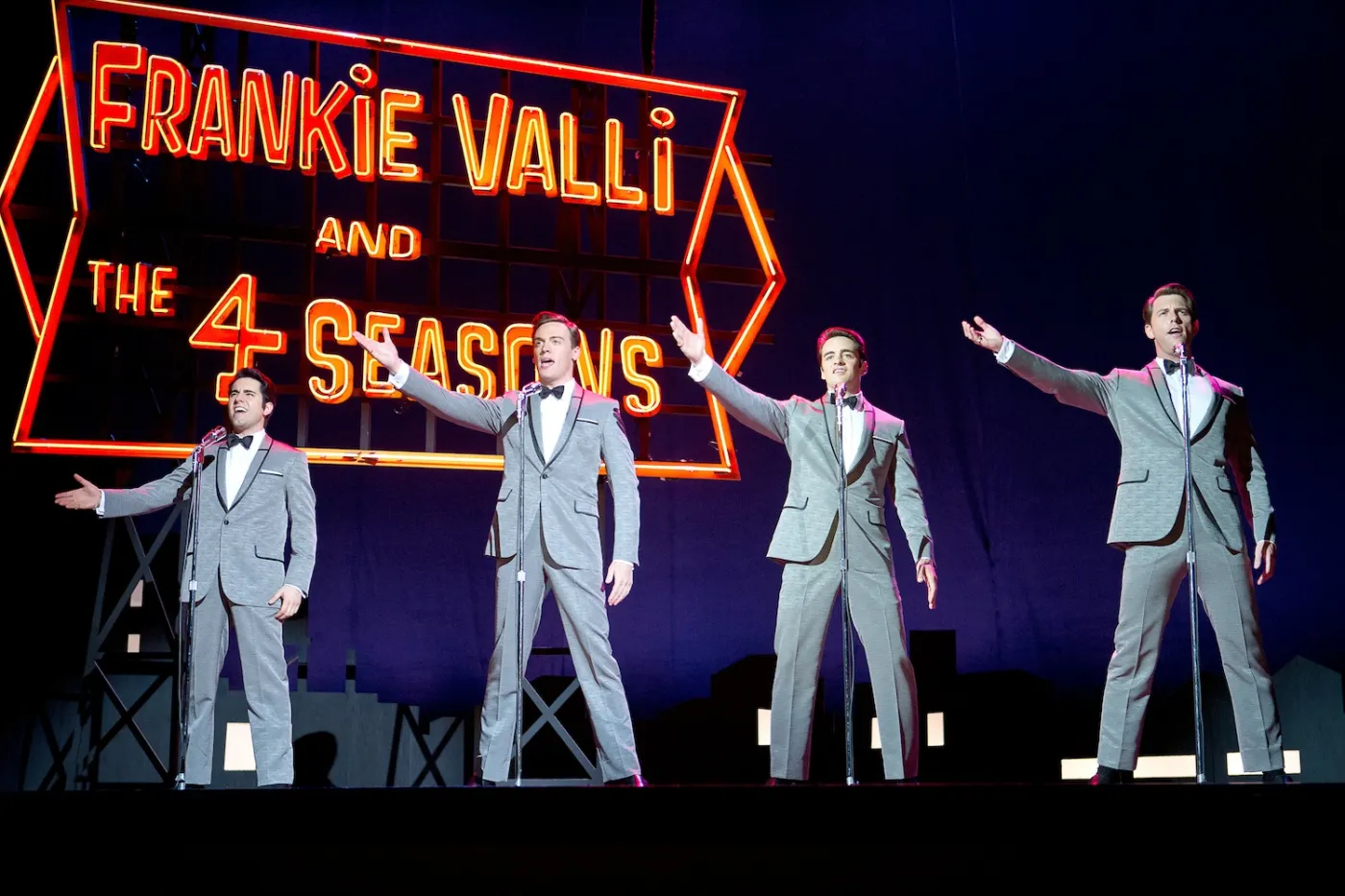 6180168-jersey-boys.jpg