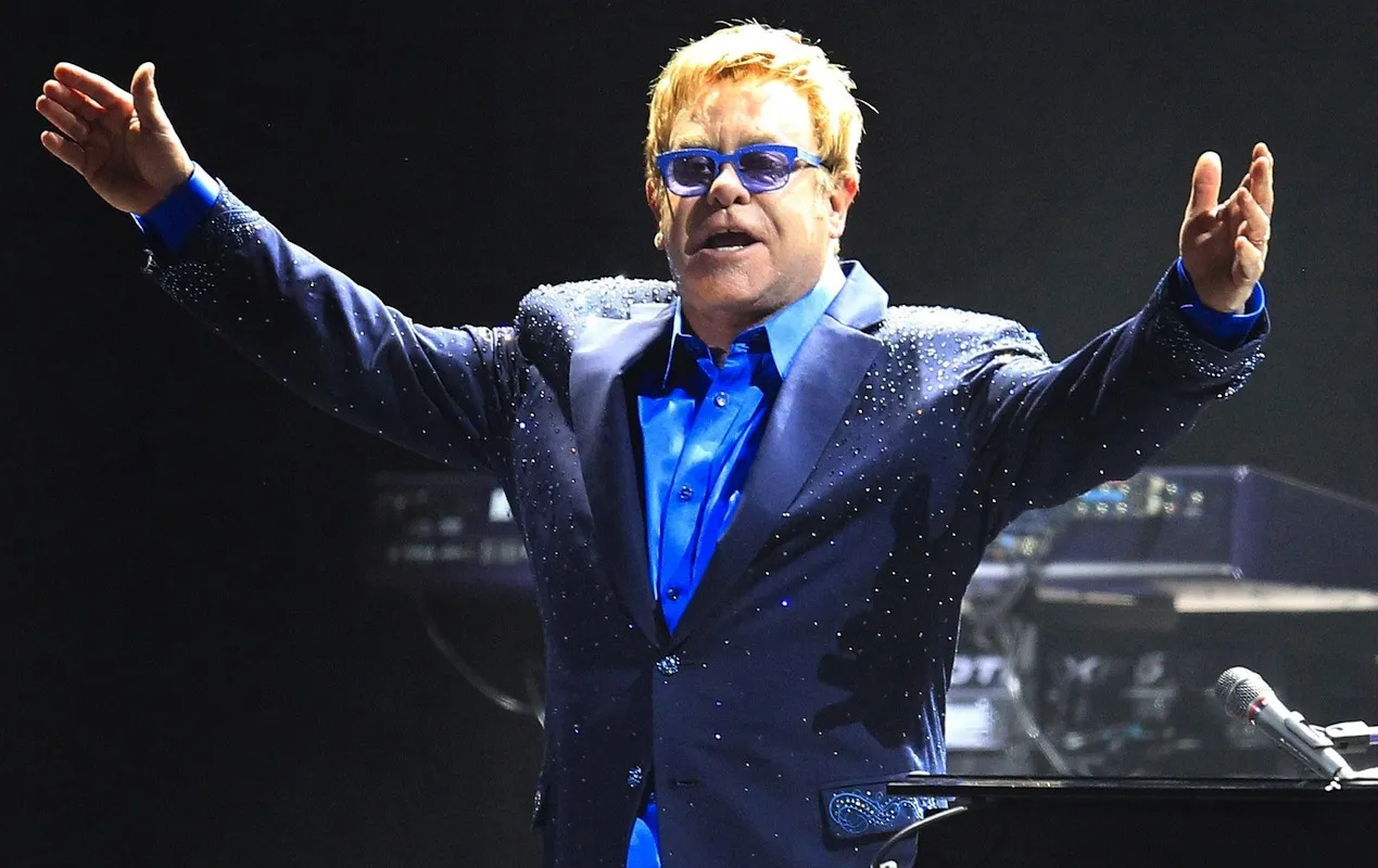 7021652-elton-john.jpg