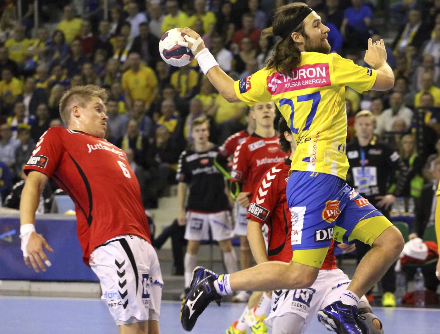 Piłkarze ręczni Vive Tauron Kielce nadal niepokonani w Lidze Mistrzów