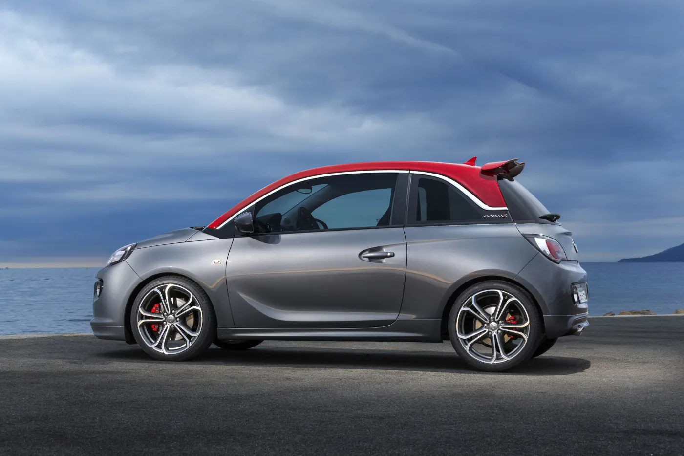 Nowy opel adam S. Niemcy dotrzymali słowa i powiększają rodzinę. ZDJĘCIA