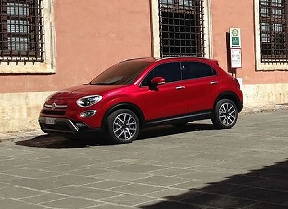 6809020-fiat-500x.jpg