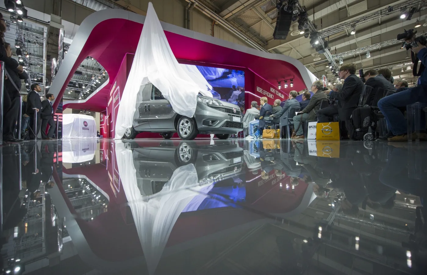 Prosto z Niemiec nowy i pakowny fiat doblo! Kombi dla rodziny, cargo do pracy. ZDJĘCIA