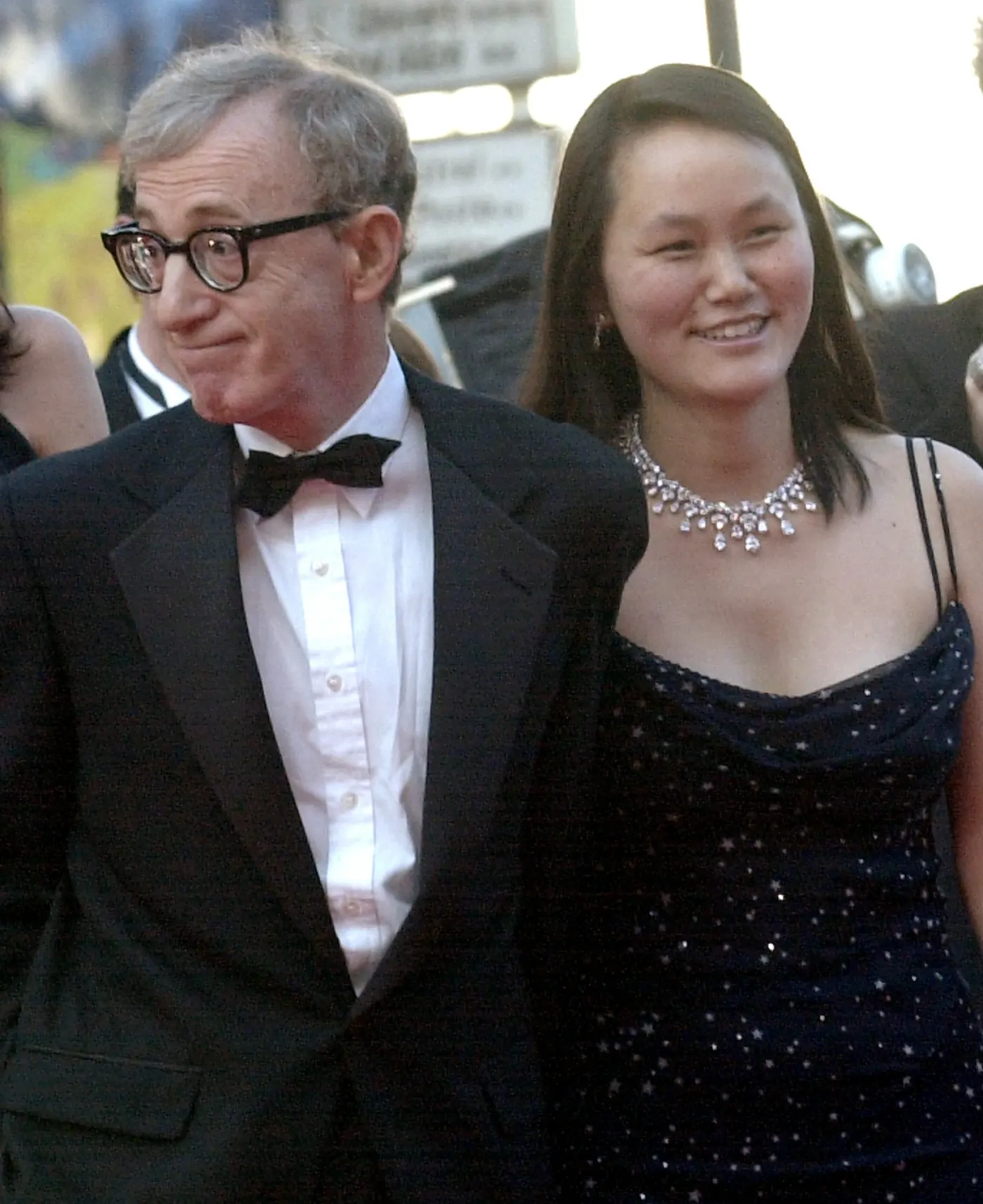 6866921-woody-allen.jpg