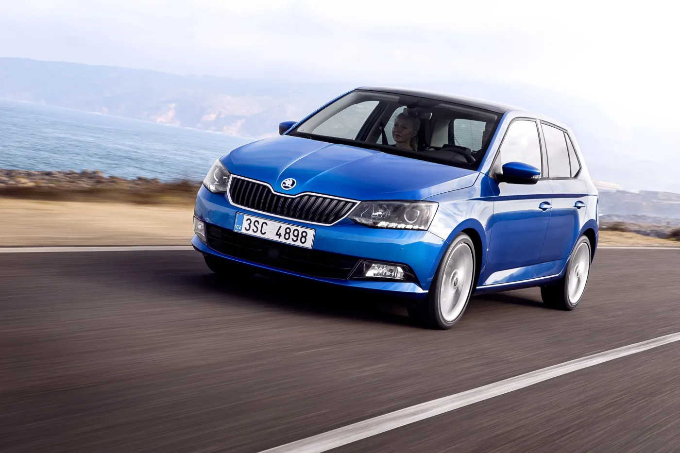 6886693-skoda-fabia.jpg
