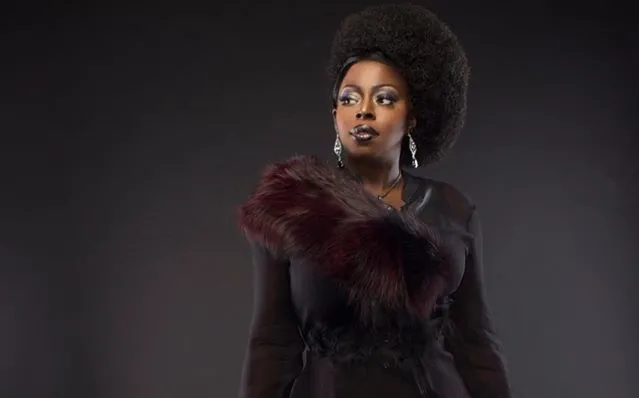 Angie Stone wybiła córce dwa zęby