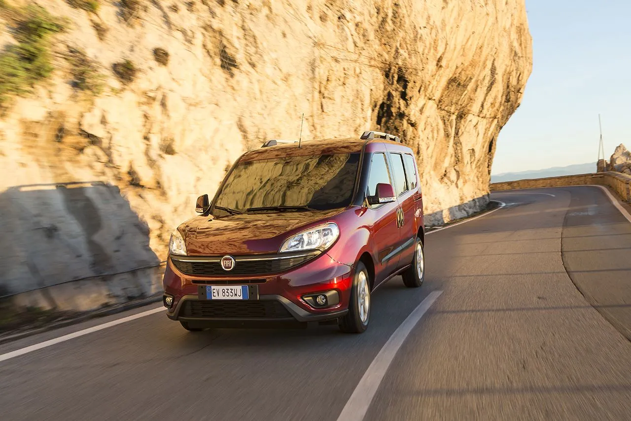7549301-fiat-doblo.jpg
