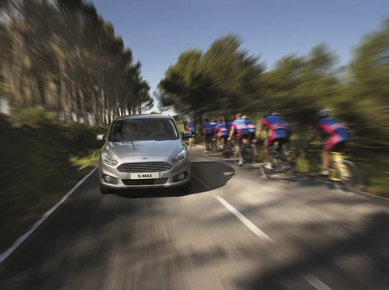 7599824-ford-s-max.jpg