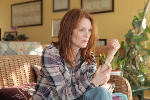 "Wolałabym mieć raka". Oscarowa Julianne Moore i "Motyl Still Alice" w polskich kinach [ZDJĘCIA]
