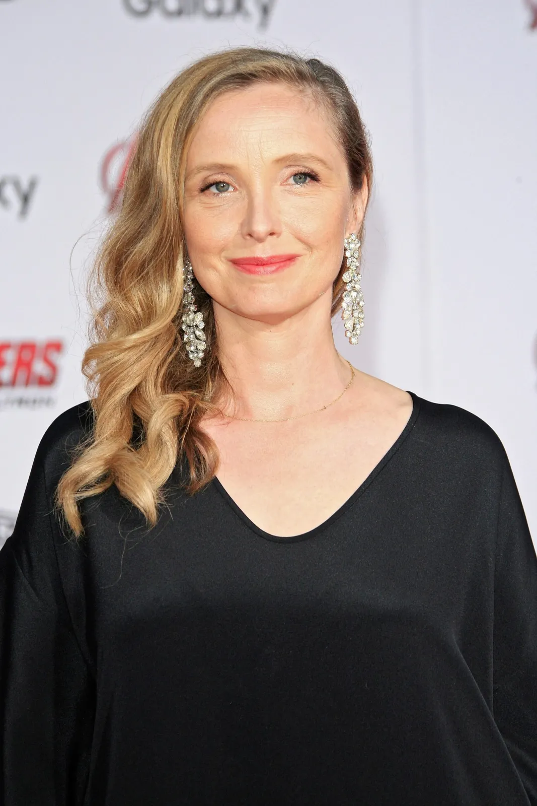 7653871-julie-delpy.jpg
