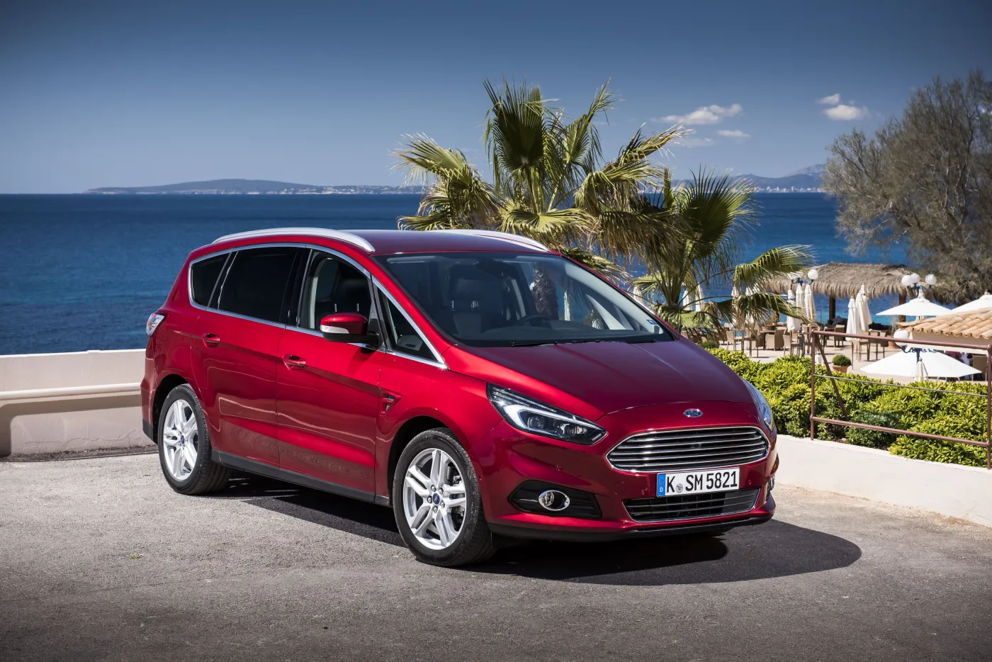 7691947-ford-s-max.jpg
