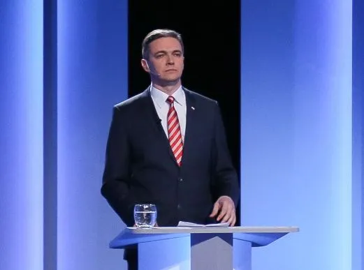 7733429-adam-jarubas-w-czasie-debaty-prezydenckiej.jpg