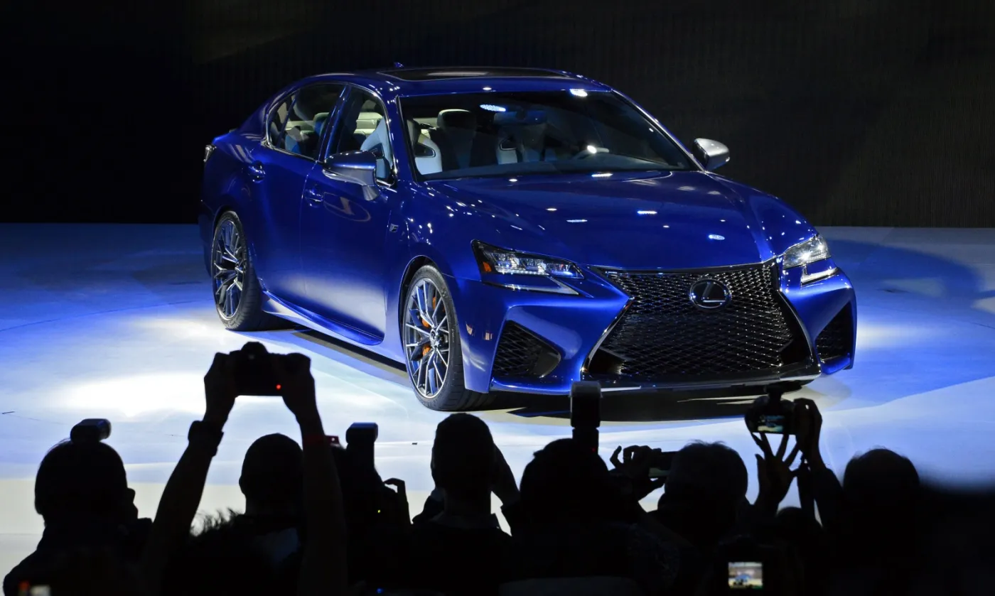 Nowa limuzyna z Japonii debiutuje na rynku! Nowy lexus GS F. Pierwsze ZDJĘCIA