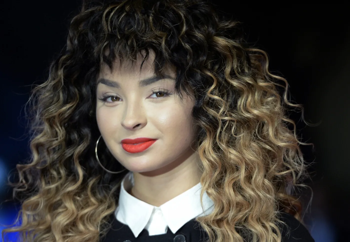 7353417-ella-eyre.jpg