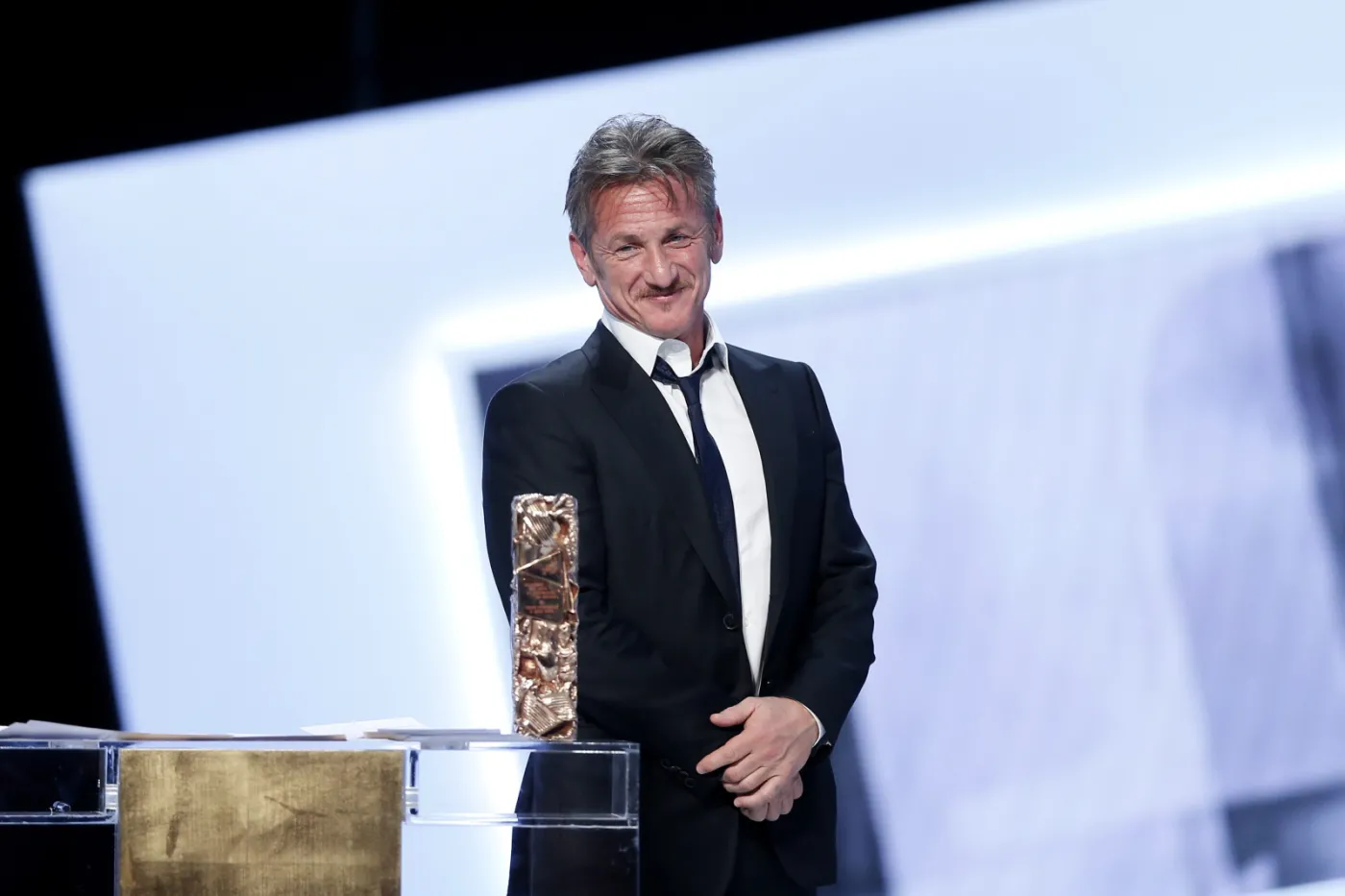 7454643-sean-penn.jpg