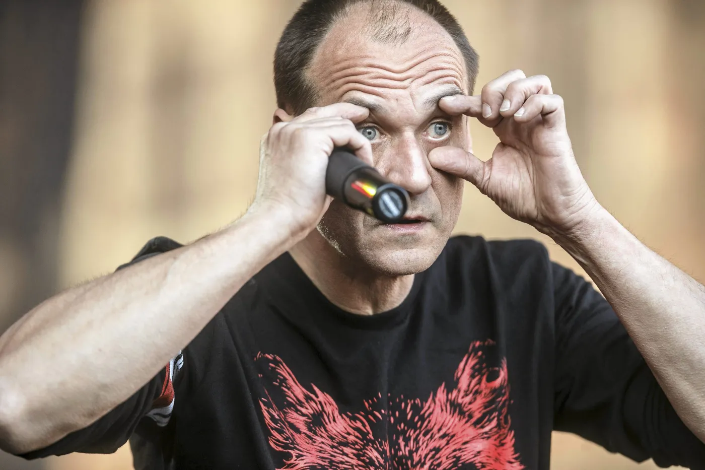 Kukiz łączy karierę polityczną z koncertami. "To się skończy katastrofą"