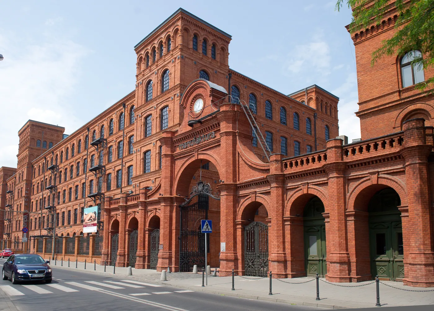 7978465-manufaktura.jpg