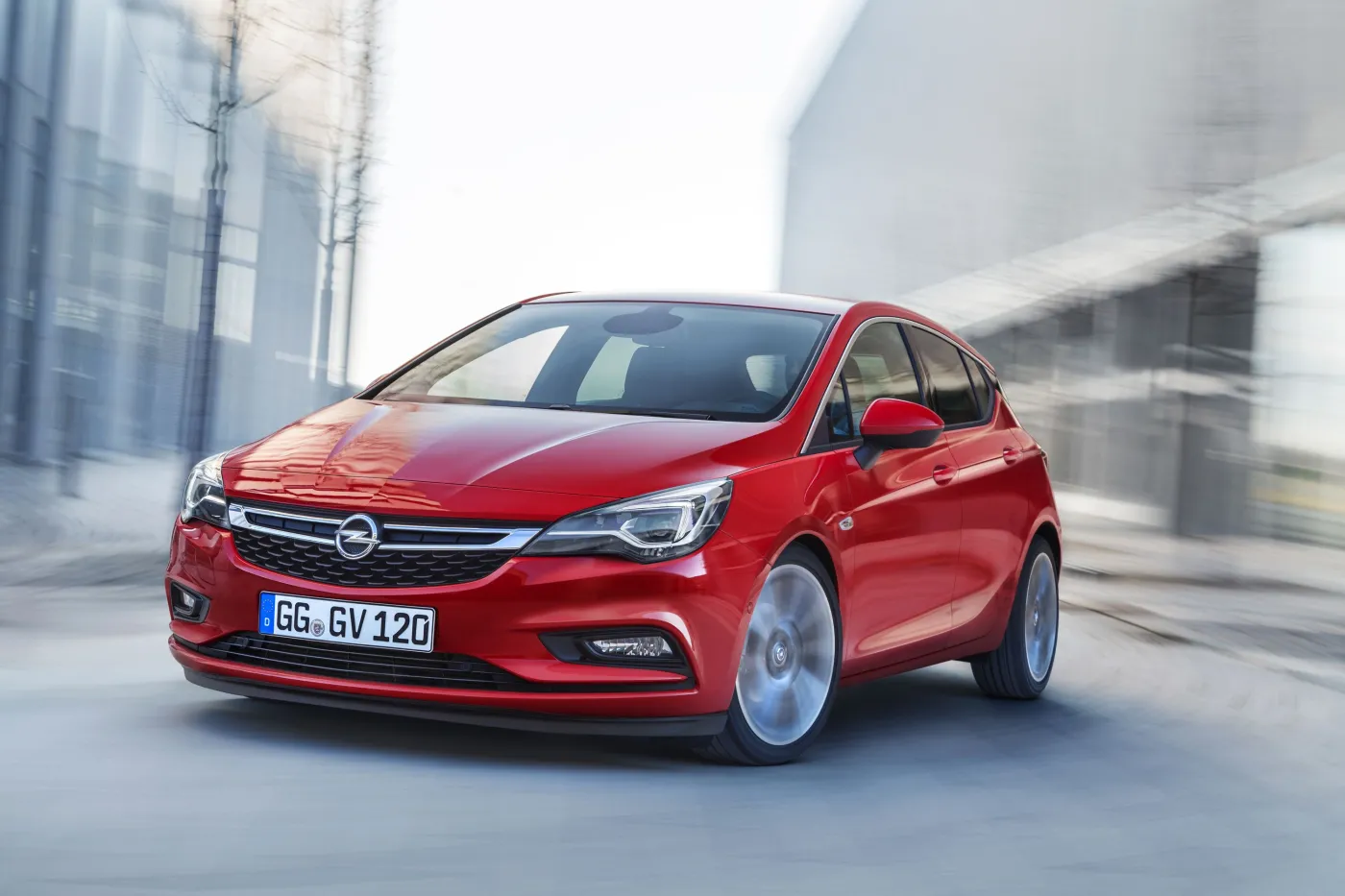 7832045-opel-astra.jpg