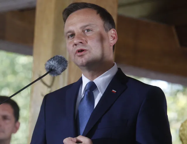 Prezydent Andrzej Duda chce referendum 25 października