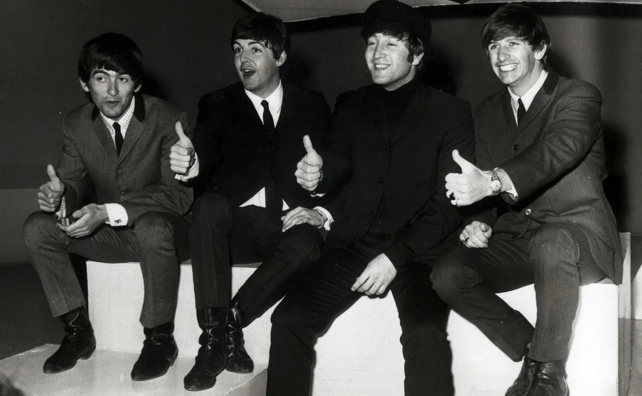 8126631-the-beatles.jpg