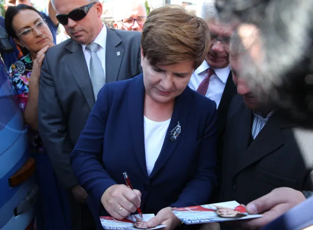 Szydło: Senatorowie PiS nie poprą ustawy o pomocy frankowiczom