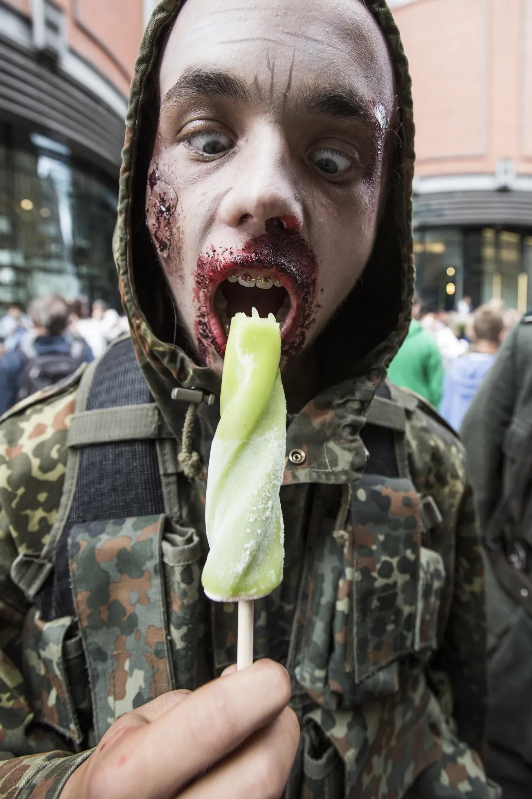 8173499-zombiewalk.jpg