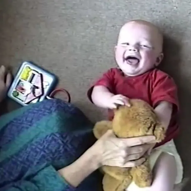 Ed Sheeran ujawnia wzruszające ZDJĘCIA z dzieciństwa – zobacz!