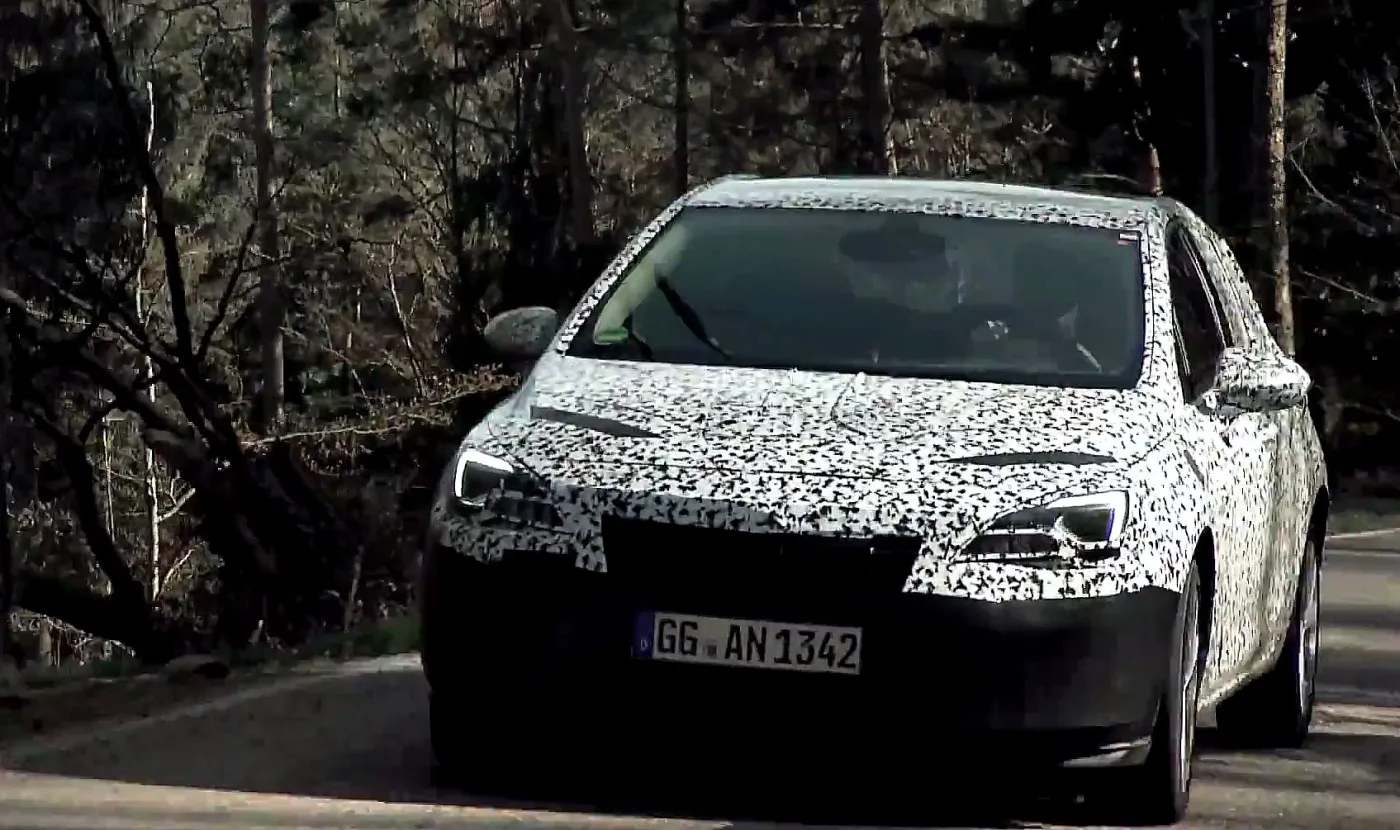 7735155-opel-astra.jpg