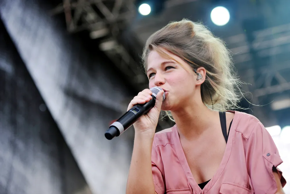 7795871-selah-sue.jpg
