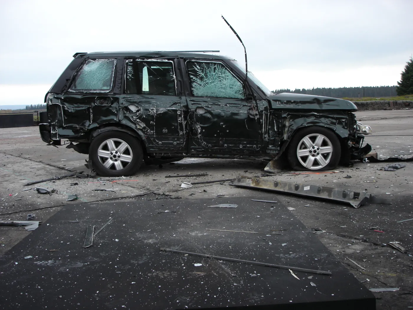 7675134-range-rover.jpg