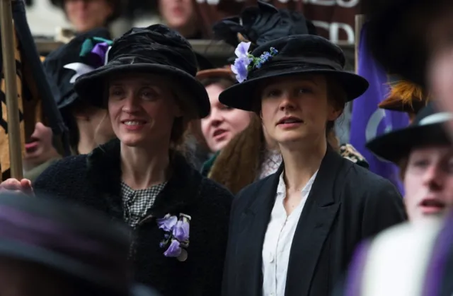 Carey Mulligan chce być więcej niż żoną