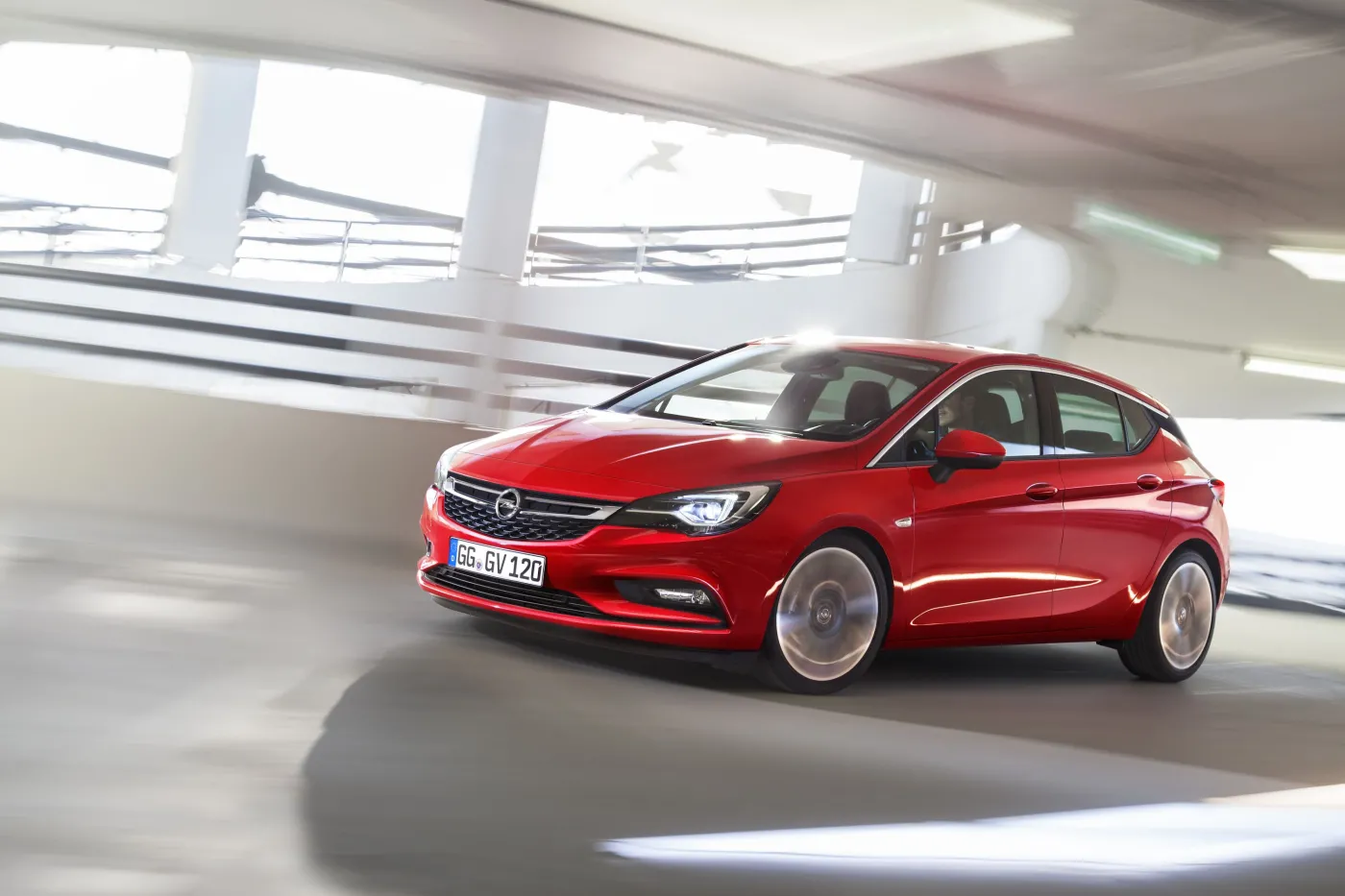 7832015-opel-astra.jpg