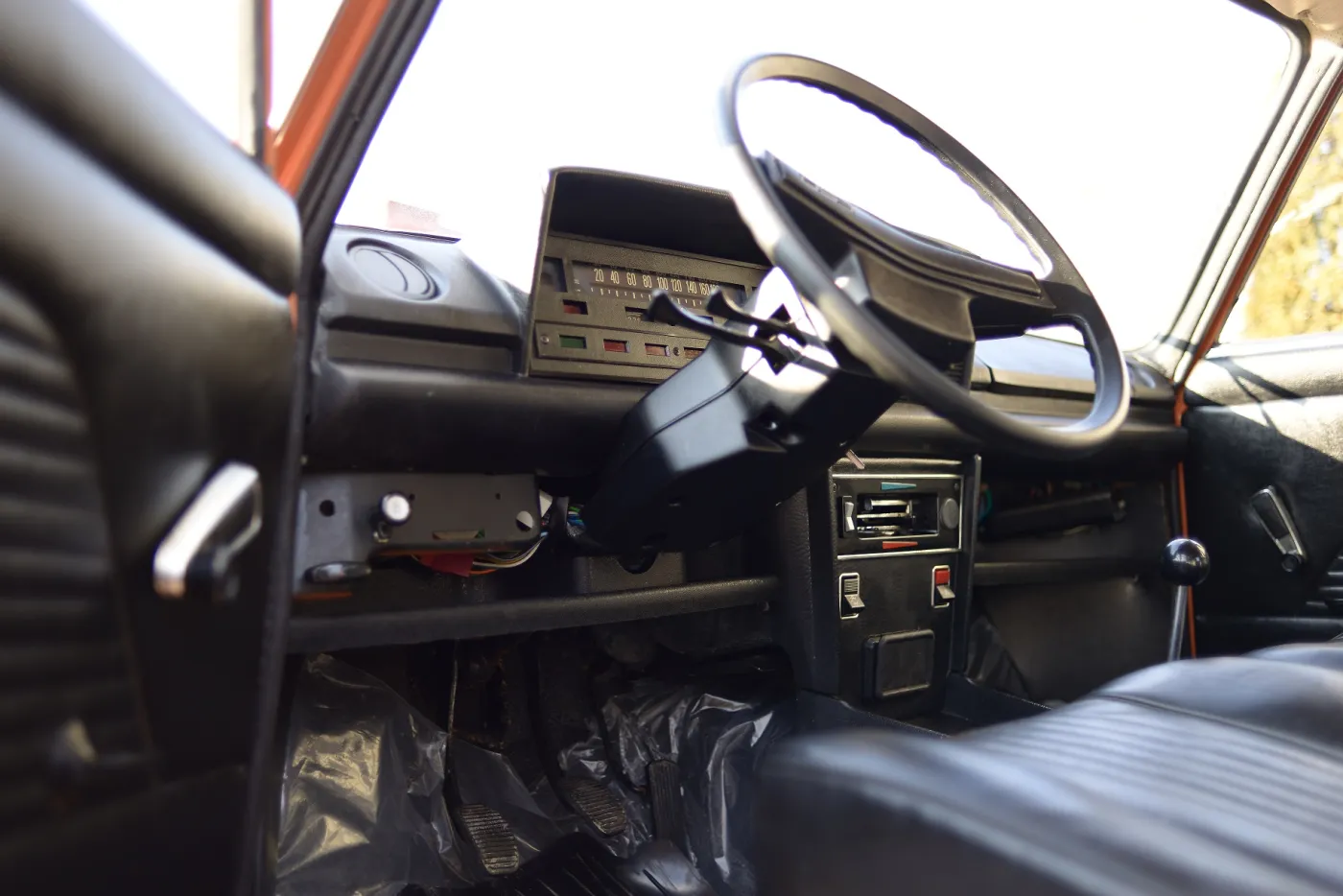 Niezwykłe znalezisko warte fortunę! Zapomniany skarb czekał w szopie przez 30 lat. MAMY ZDJĘCIA