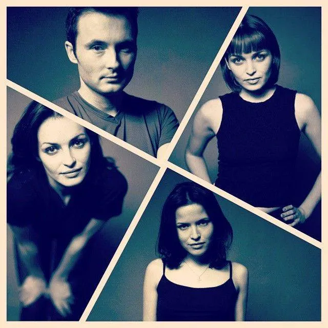 8223181-the-corrs.jpg