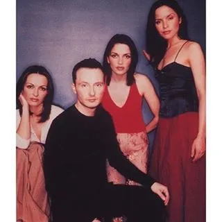 8223236-the-corrs.jpg